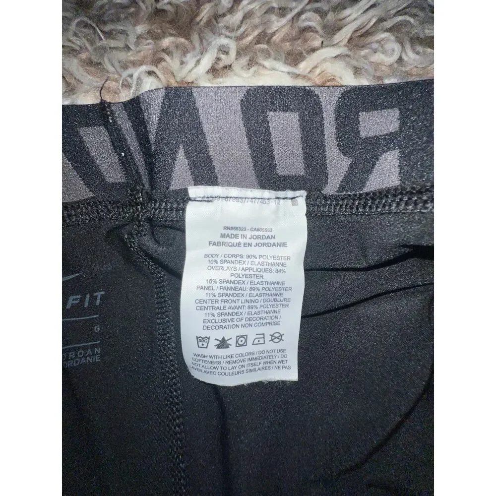 Nike pro kids black compression capris